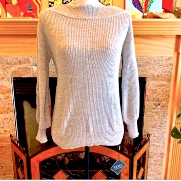 Zaful Soft Gray NWT Ribbed Sweater - Picture 1 of 4
